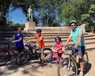 Family bike tour in Chicago